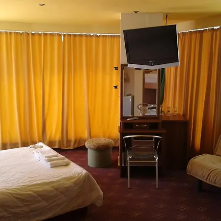 Family Elit Hotel 2*