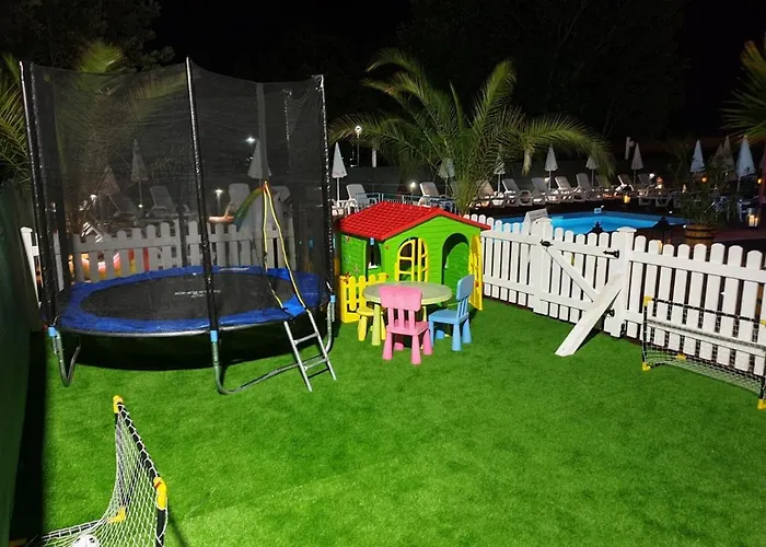 Hotel Family Elit 2*